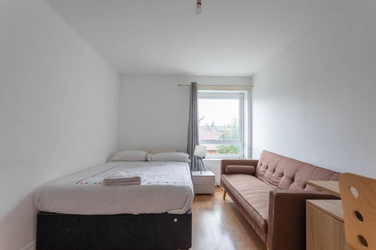 Hanifa Place Leeds  Exterior photo